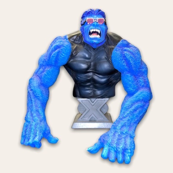 2002 - Beast Diamond Select - Ultimate Bust - Picture 2 of 3